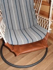 Obal na podnožku pro závěsné křeslo